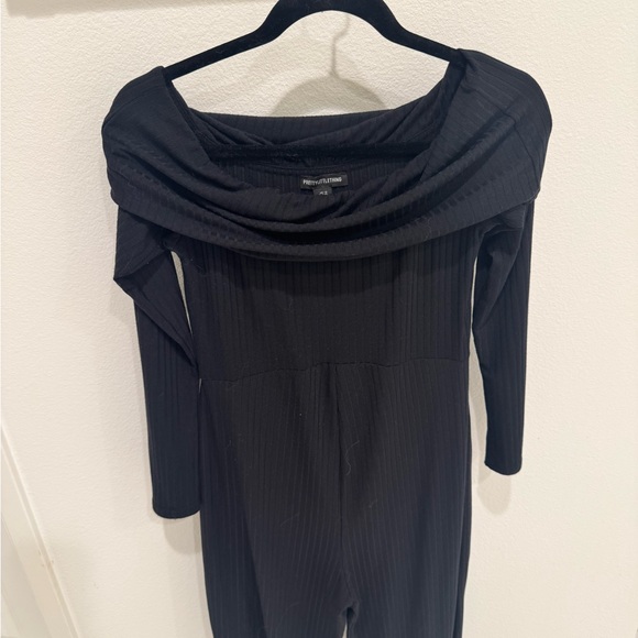 PrettyLittleThing Charcoal Ribbed Top - Picture 1 of 4